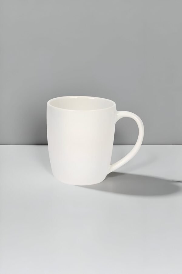 Taza de Café Reutilizable – Plástico Blanco con Asa Ergonómica