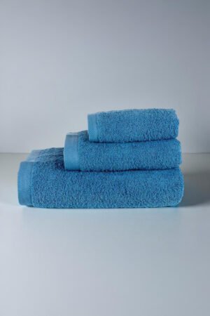 Lote 3 juegos toallas baño completo, colores surtidos, incluye bidé, lavabo y baño.